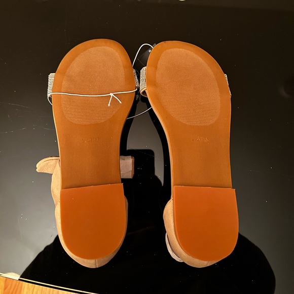 NWT - Torrid Flat Sandals with Ankle Wrap Straps - Picture 3 of 3